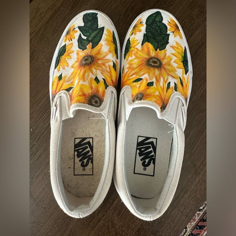 Custom Vans - Picture 2 of 4